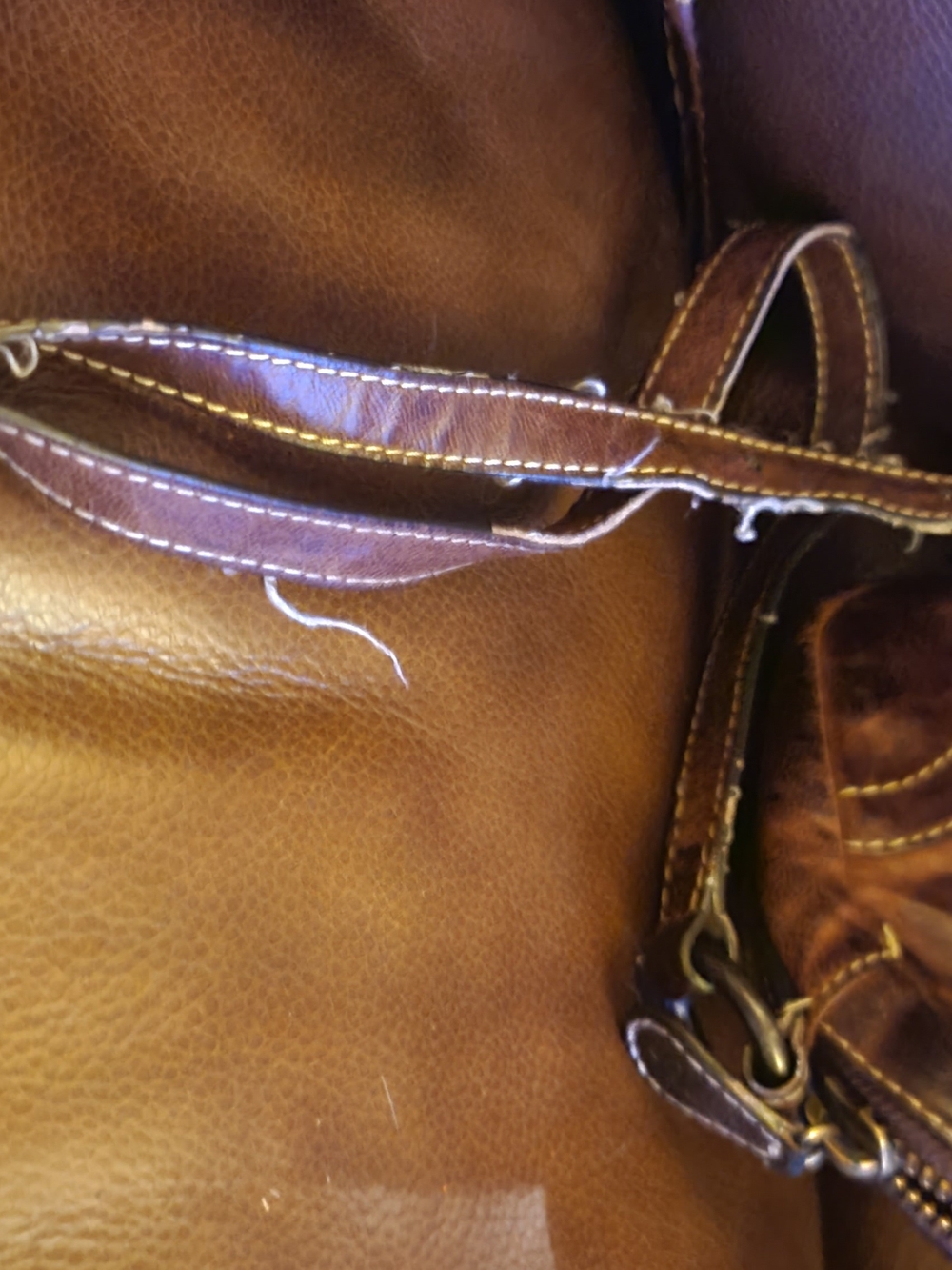 FRYE AND CO. Brown Leather Satchel with Contrast Stitching